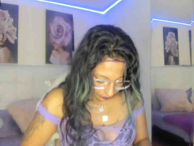 SamanthaMay webcam