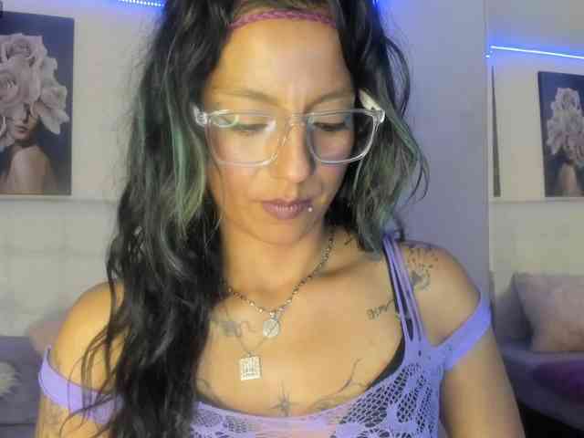 SamanthaMay webcam