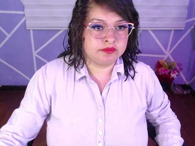 MiaaJoness live cam on BongaCams