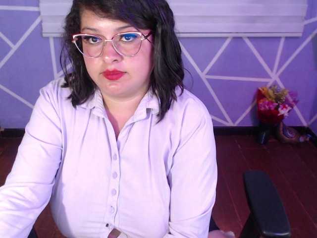 MiaaJoness live cam on BongaCams