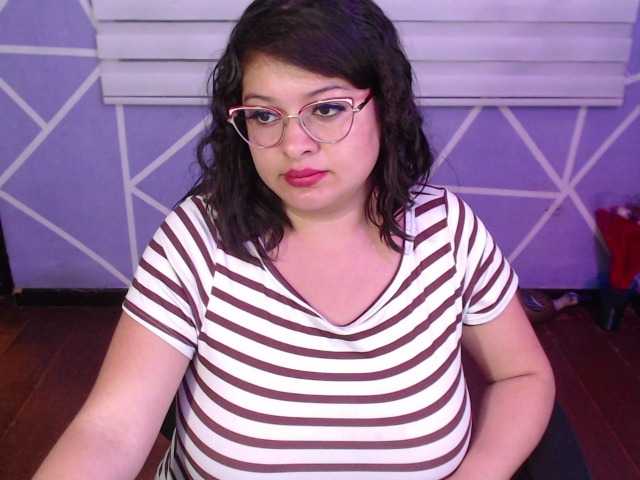 MiaaJoness live cam on BongaCams