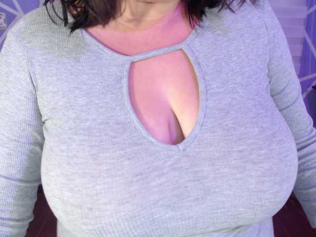 MiaaJoness