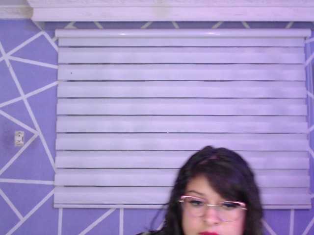 MiaaJoness live cam on BongaCams