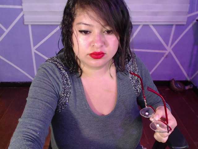 MiaaJoness live cam on BongaCams