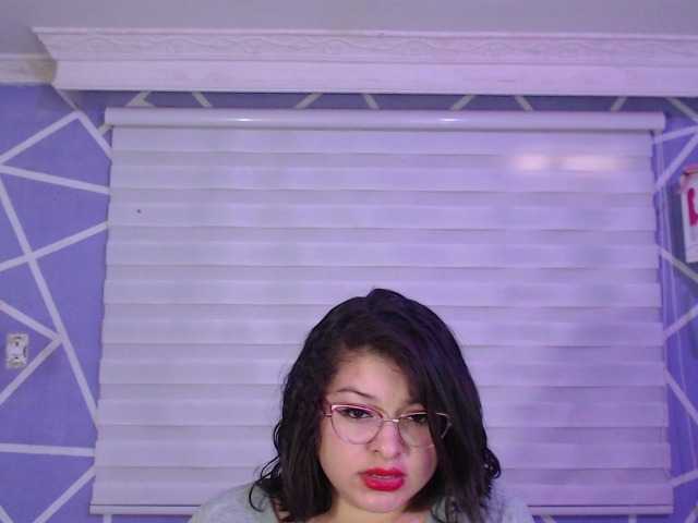 MiaaJoness live cam on BongaCams