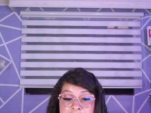MiaaJoness live cam on BongaCams