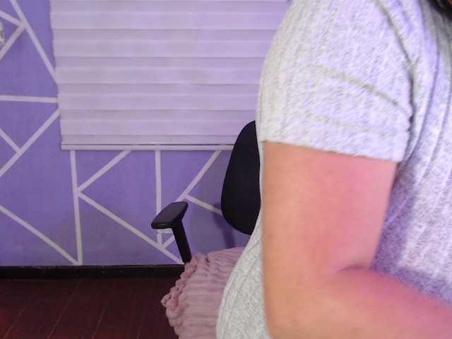 MiaaJoness live cam on BongaCams