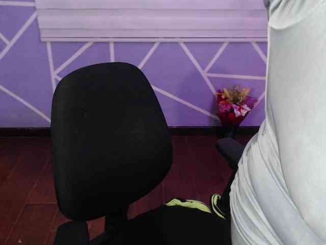 MiaaJoness