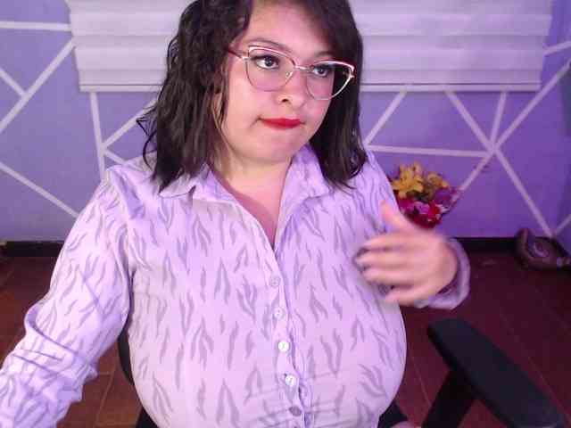 miaajoness's live room