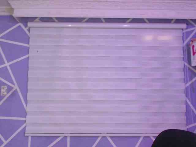 MiaaJoness webcam