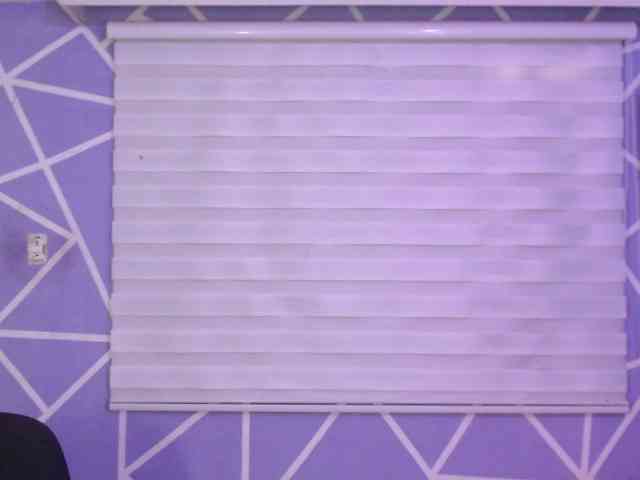 MiaaJoness webcam