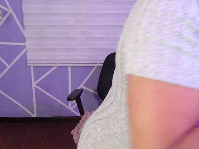 MiaaJoness Live Webcam on BongaCams