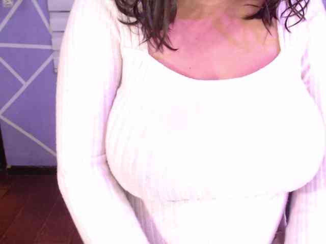 MiaaJoness