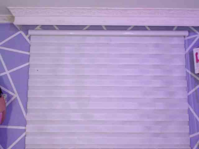 MiaaJoness webcam