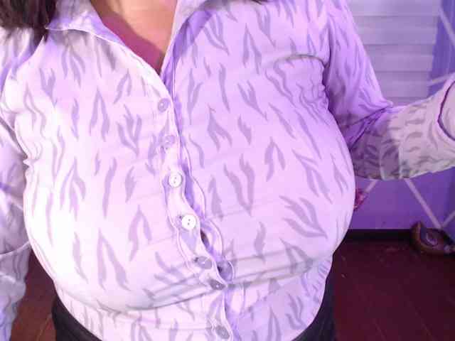 miaajoness's live room