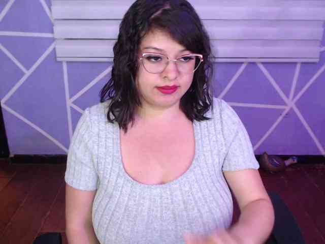 MiaaJoness
