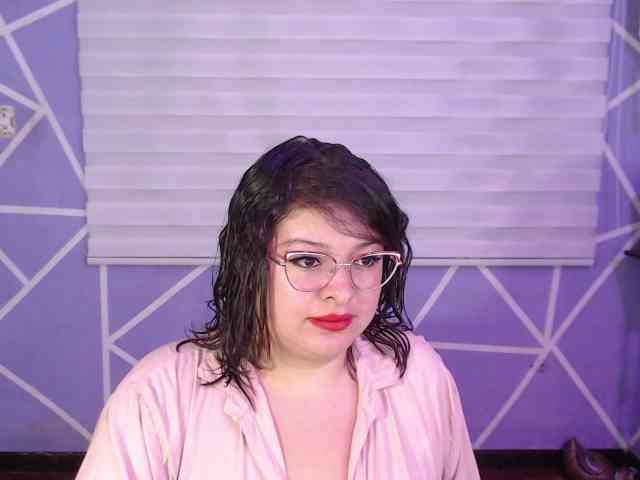 MiaaJoness MiaaJoness