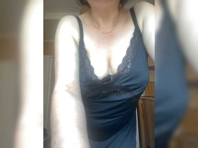 Elena69-1 live cam on BongaCams