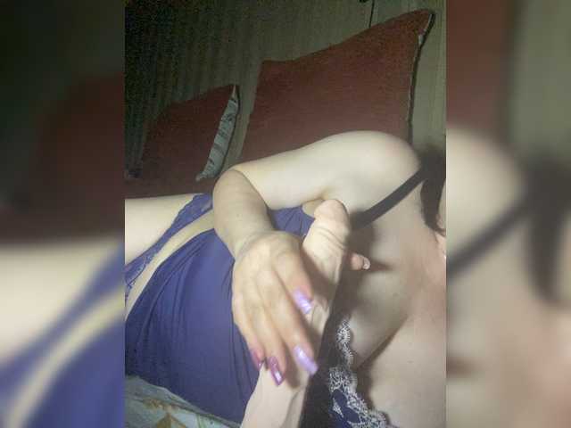 Elena69-1 live cam on BongaCams