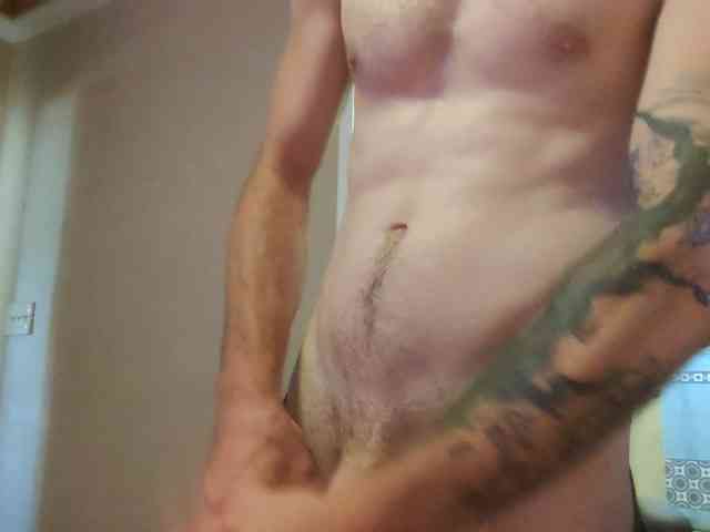 Ghuntz22-1 Sex Cam Show