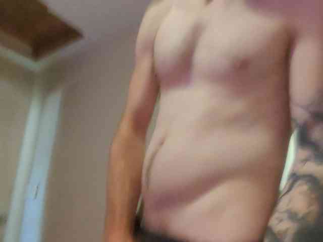 Ghuntz22-1 Sex Cam Show