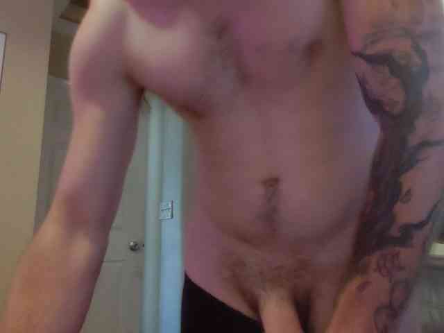 Ghuntz22-1 Sex Cam Show