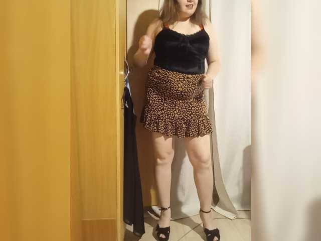 StefanyMellow3 live cam preview