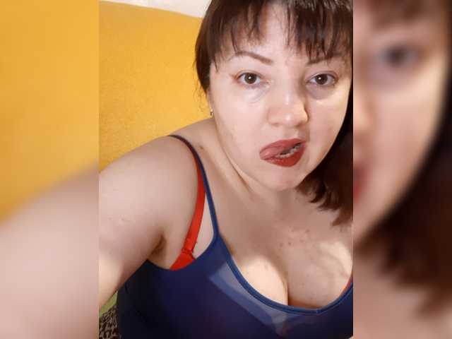 StefanyMellow3 live cam on BongaCams