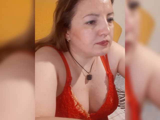 StefanyMellow3