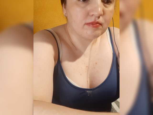 StefanyMellow3 live cam preview