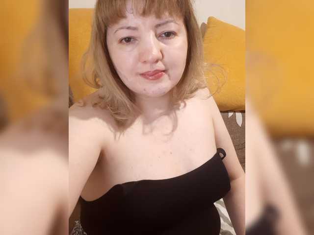 girl StefanyMellow3