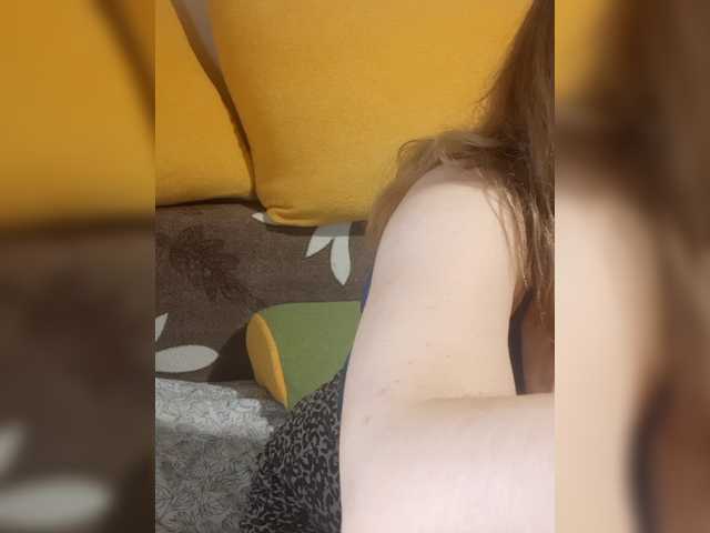 StefanyMellow3 live cam preview