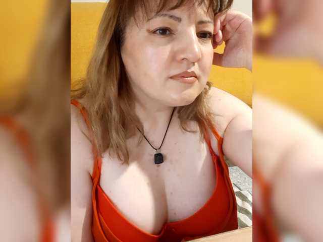 StefanyMellow3