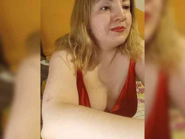 StefanyMellow3