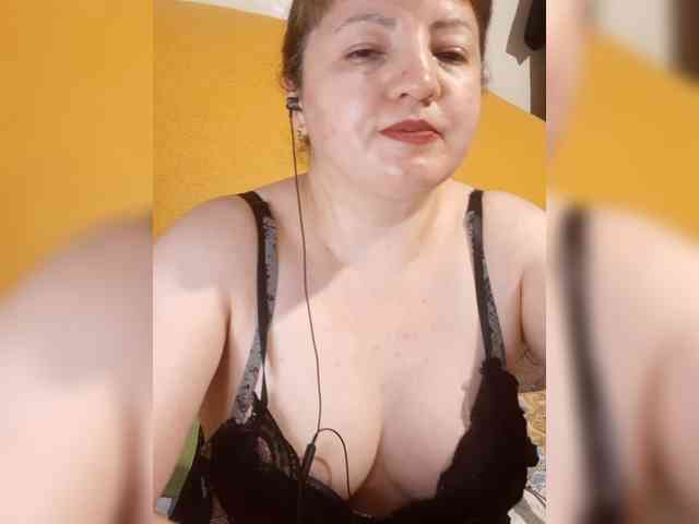 StefanyMellow3 webcam