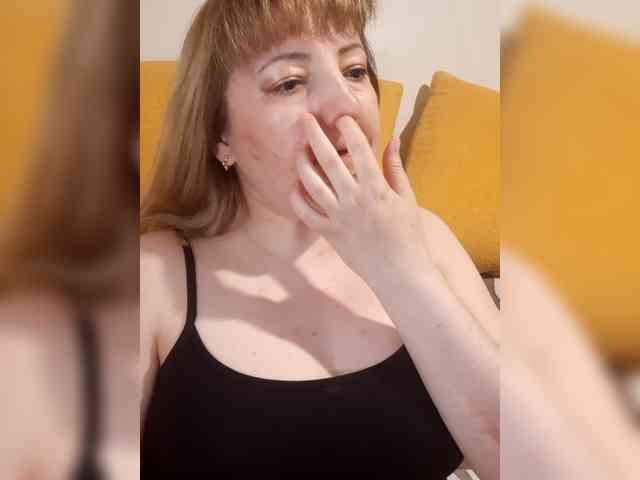 StefanyMellow3 webcam