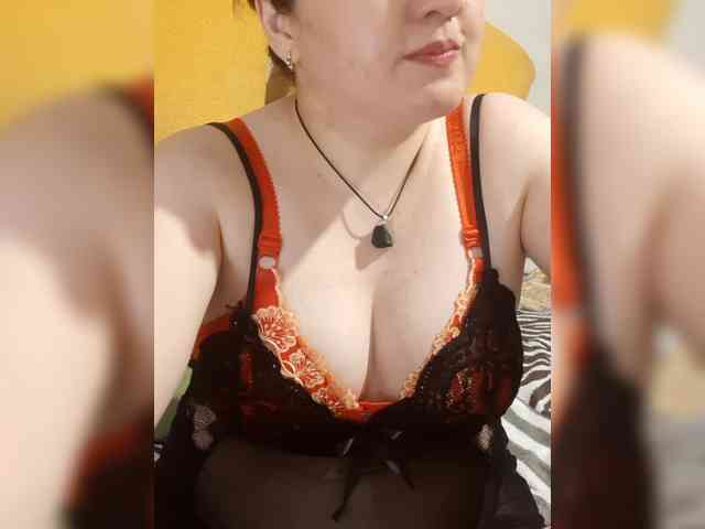StefanyMellow3 webcam