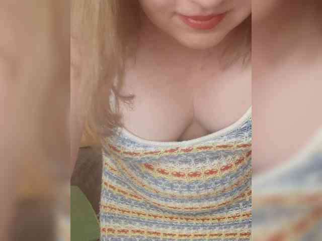 StefanyMellow3 webcam