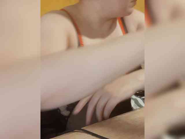 StefanyMellow3 webcam
