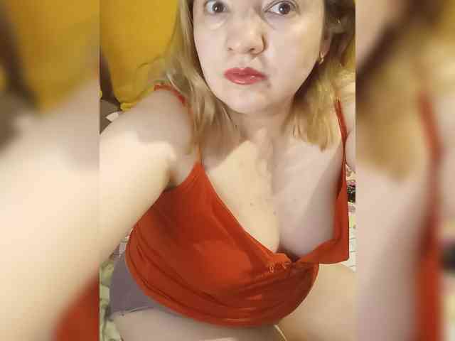 StefanyMellow3 webcam