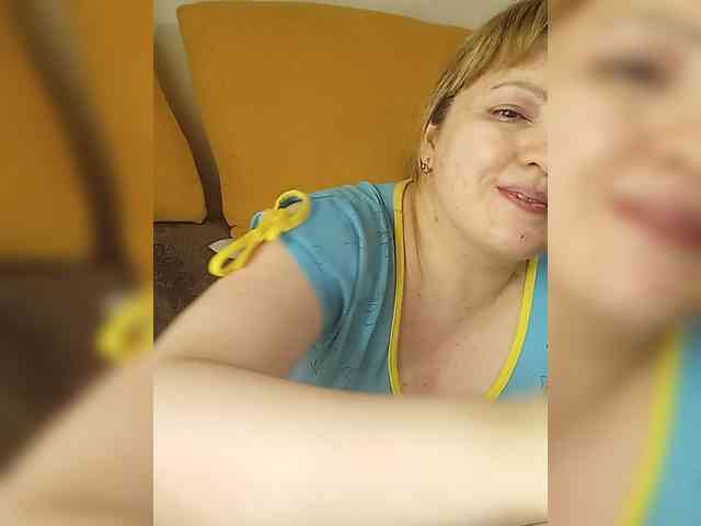 StefanyMellow3 Live Webcam on BongaCams