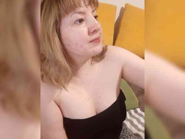 Модель: StefanyMellow3