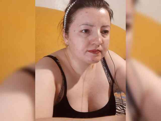 StefanyMellow3 webcam