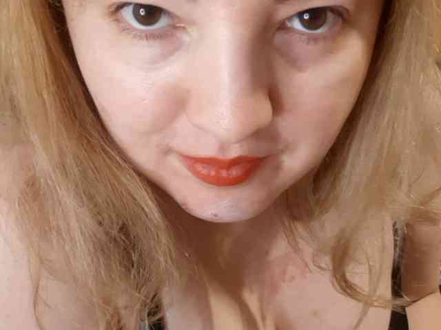 StefanyMellow3 webcam