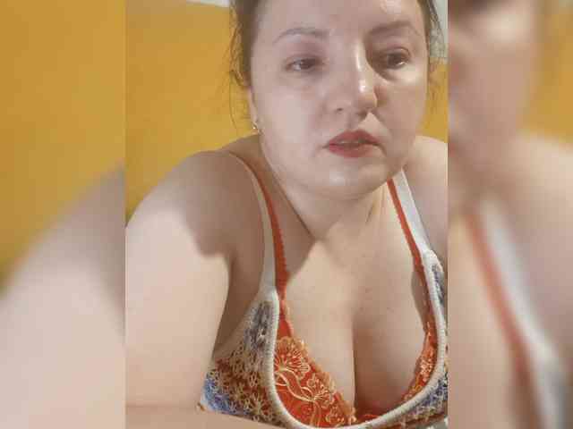 StefanyMellow3 webcam