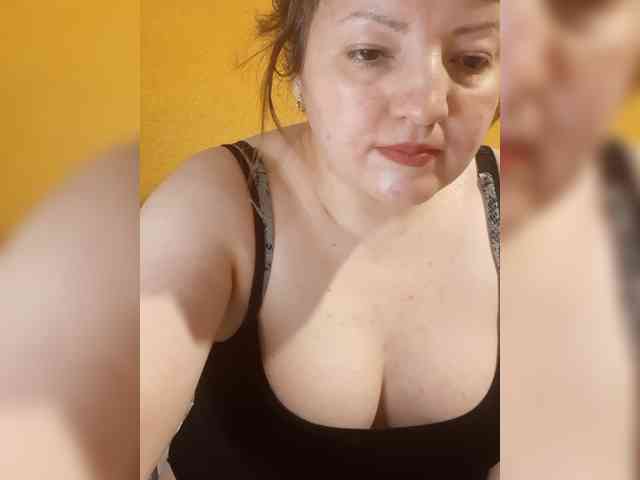 StefanyMellow3 webcam