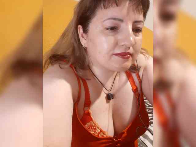 StefanyMellow3