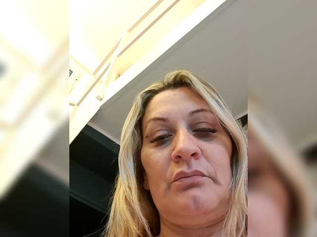 go to chat with MARGHERITA-1978