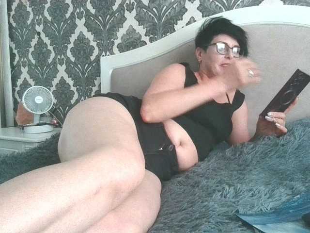 -cherry-dance- live cam on BongaCams