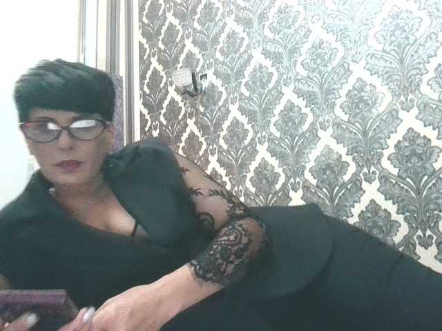-cherry-dance- live cam on BongaCams